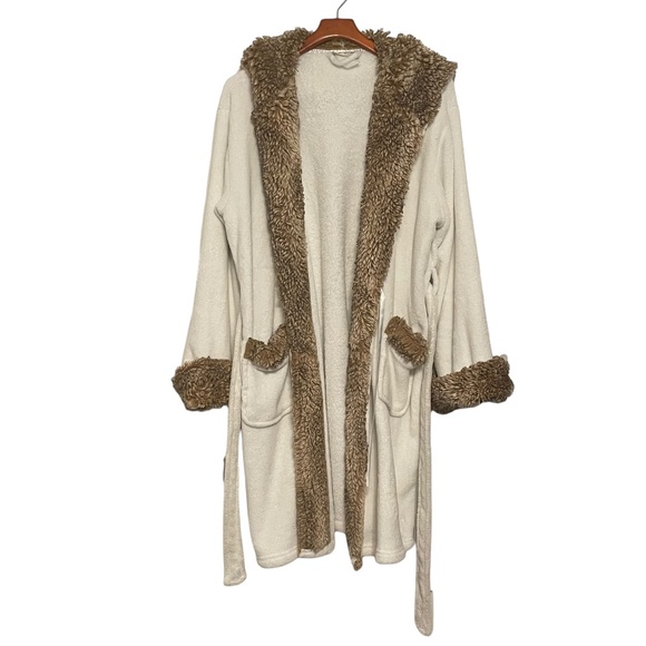 Pottery‎ Barn Fleece Hooded Plush Teddy Robe - Picture 1 of 3